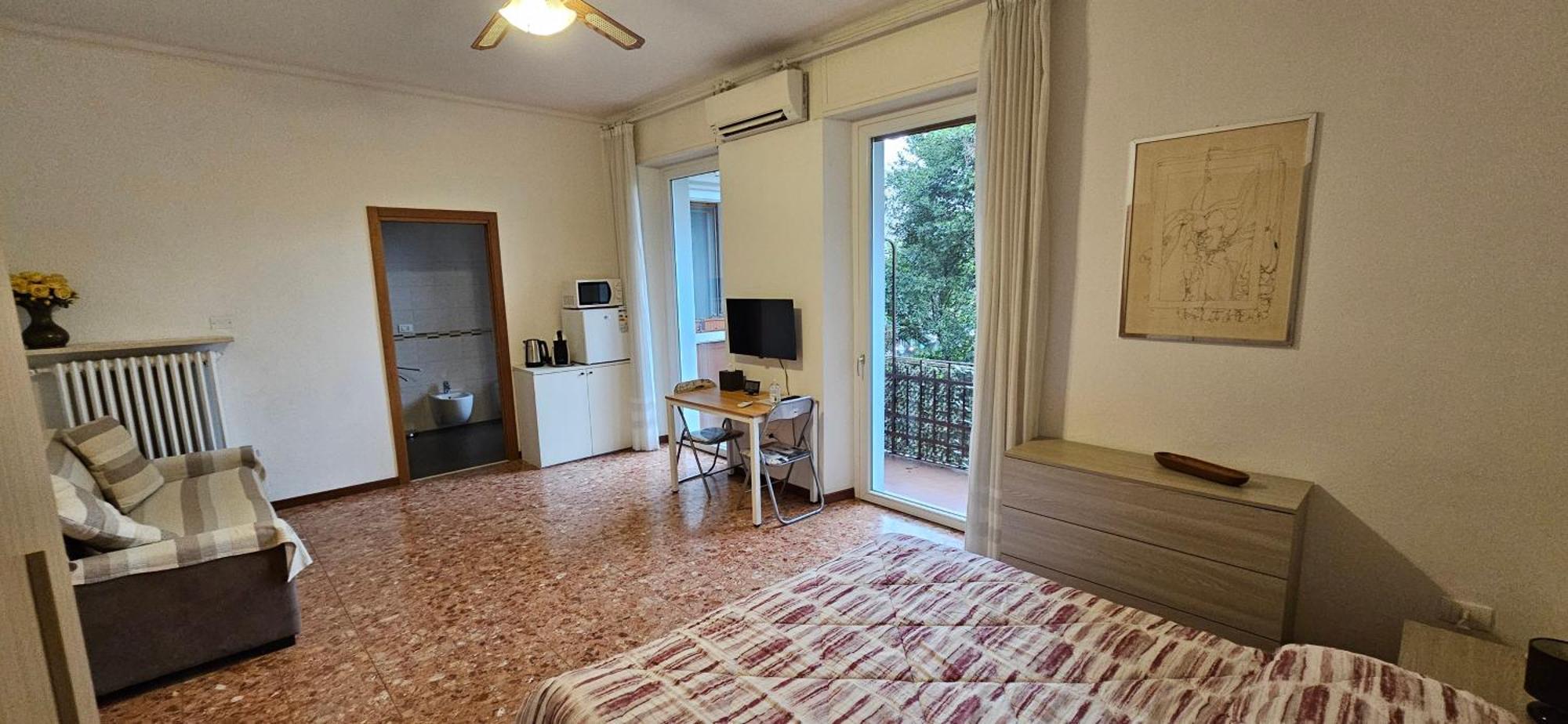 ヴェローナ Lo Scoiattolo Bed & Breakfast エクステリア 写真