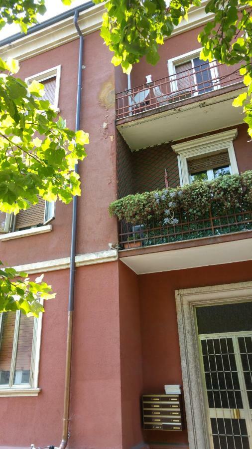 ヴェローナ Lo Scoiattolo Bed & Breakfast エクステリア 写真